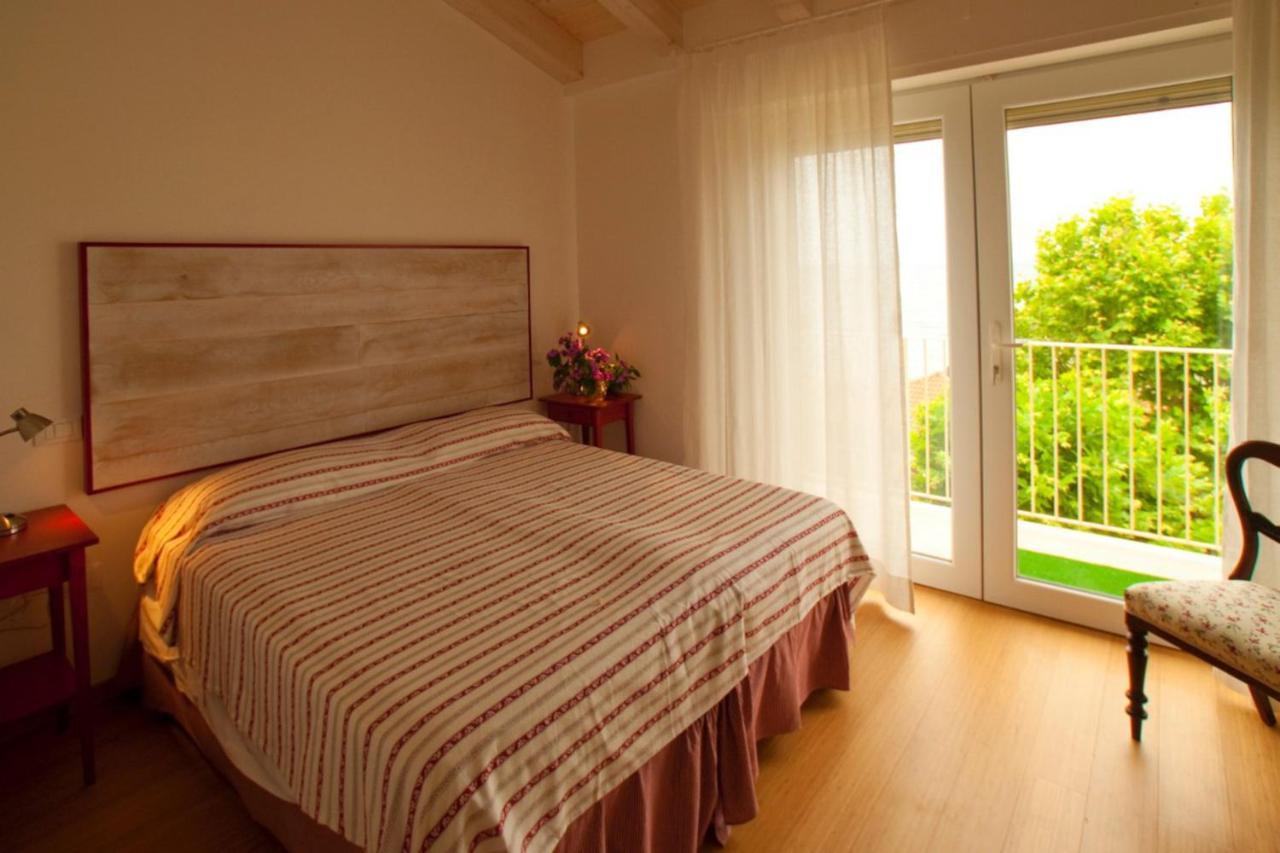 B&B Viale Italia 22 ฟอลลอนนีกา ภายนอก รูปภาพ